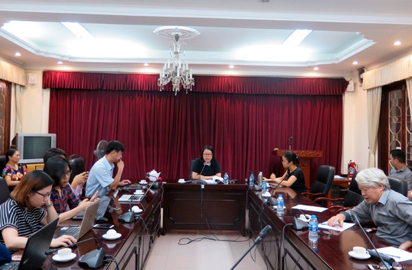 Sinh hoạt khoa học Đề tài cơ sở “Giải pháp hoàn thiện pháp luật về quyền đối với bất động sản liền kề ở Việt Nam hiện nay”