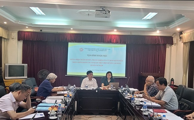 Tọa đàm khoa học “Hoàn thiện thẩm quyền, trách nhiệm của cơ quan hành pháp trong kiểm soát các cơ quan thực hiện quyền lập pháp, quyền tư pháp”